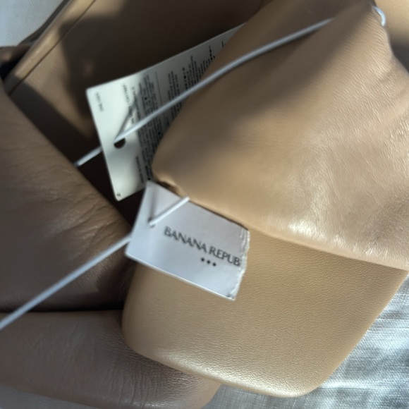 Kitten Heel Tan Sandal Banana Republic New - Picture 9 of 9
